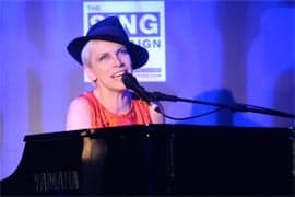 Annie Lennox．2009年4月28日．香港