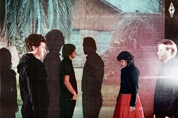 Arcade Fire 移向 'The Suburbs'